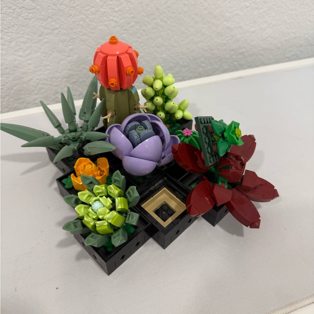 LEGO Botanical succulent